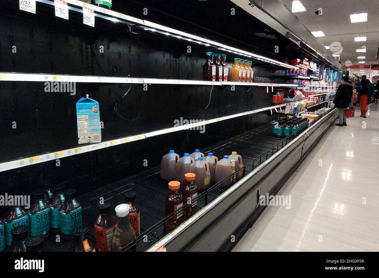 New York, USA. 17th Jan, 2022. Partially empty ice-tea and ice-coffee shelves at a Target store in the Queens borough of New York City, NY, January 17, 2022. Consumer prices surged 7% over the year as inflation hits 40-year high, food prices have gone up 12.5%. (Photo by Anthony Behar/Sipa USA) Credit: Sipa USA/Alamy Live News Stock Photo