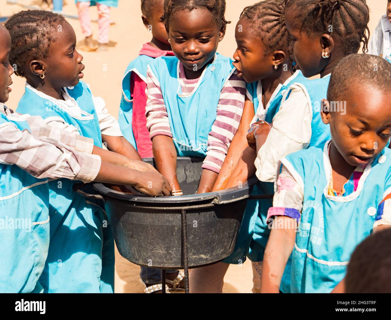 Africa poor child eating hi-res stock photography and images - Alamy, image size:1300x1064