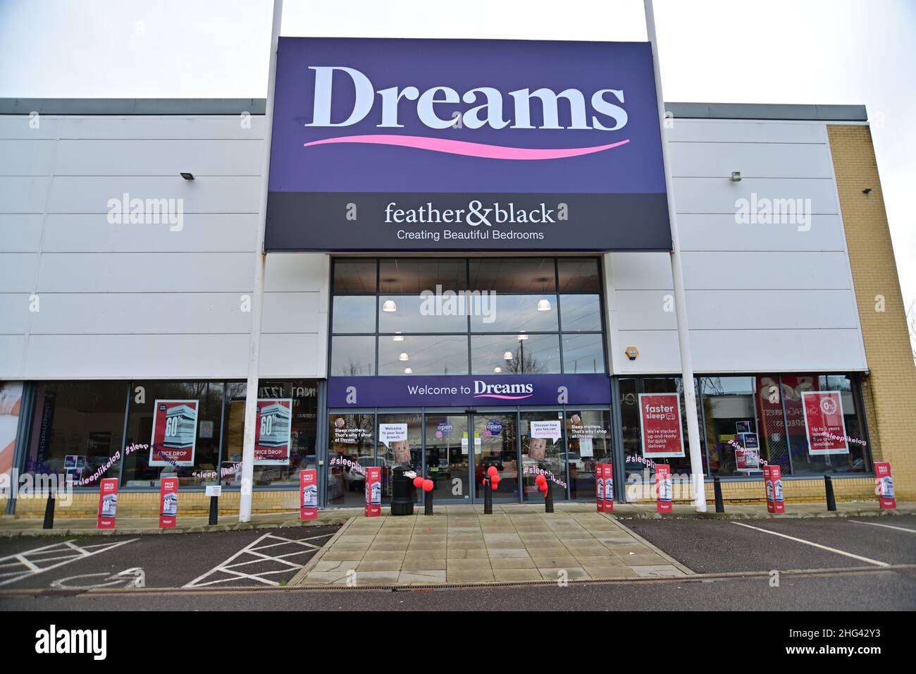Dreams Beds Shop Showroom Stock Photo Alamy