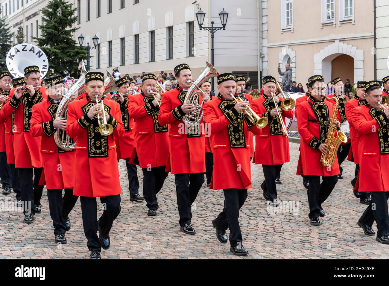 Kazan, Russia - September 21, 2019: Music and brass band with red costums in the streets of Kazan  Tartastan, Russia. Stock Photo