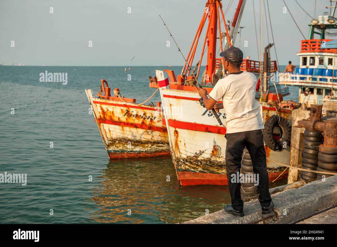Hua hin fishing pier hi-res stock photography and images - Alamy