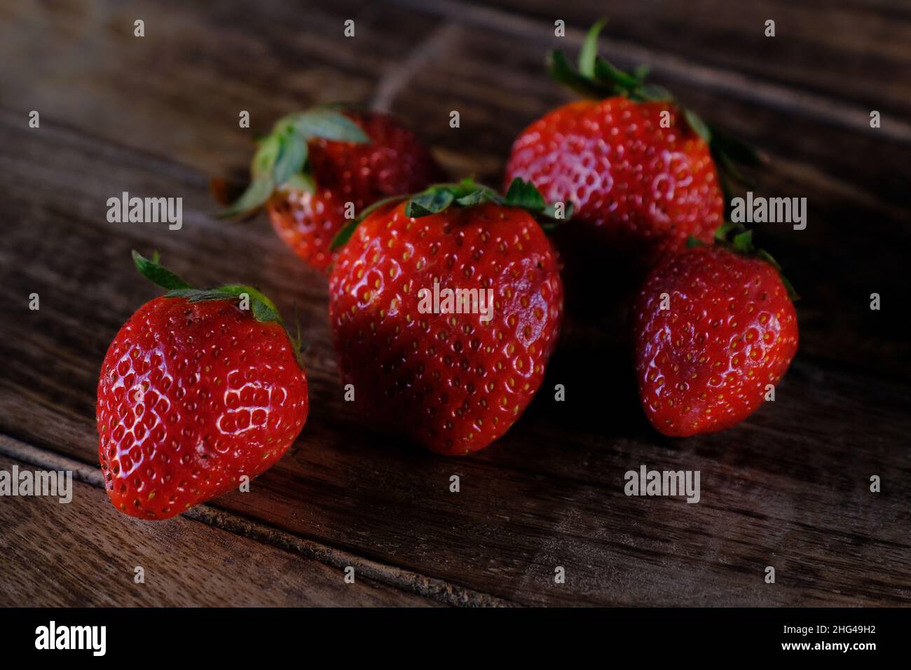 Fresh red strawberry berries hi-res stock photography and images - Alamy