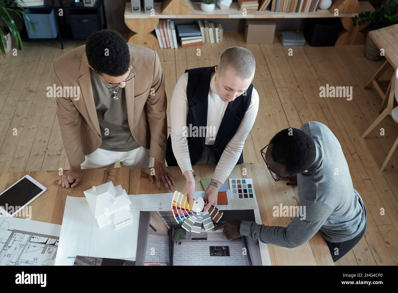 Designers showing color palette client hi-res stock photography and ...