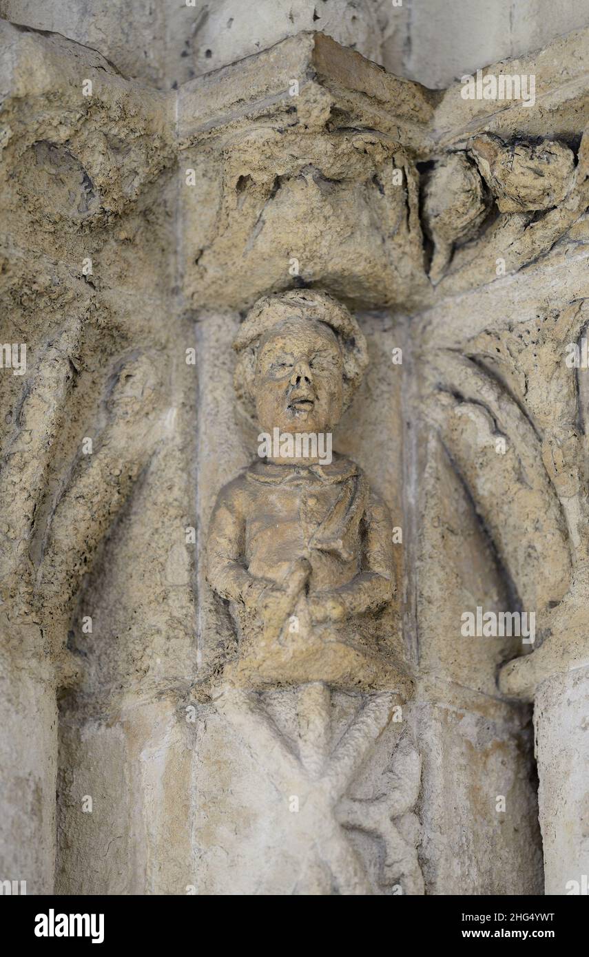 London, England, UK. Temple Church: badly eroded carved figure in the West porch (c1195) Stock Photo