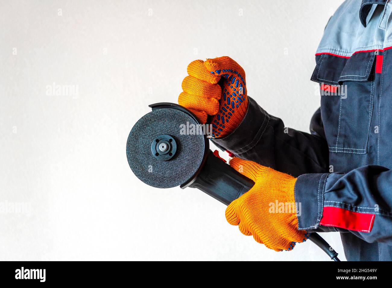Someone Using Grinding Disk Worker grinding metal workshop close hi-res stock photography and ...