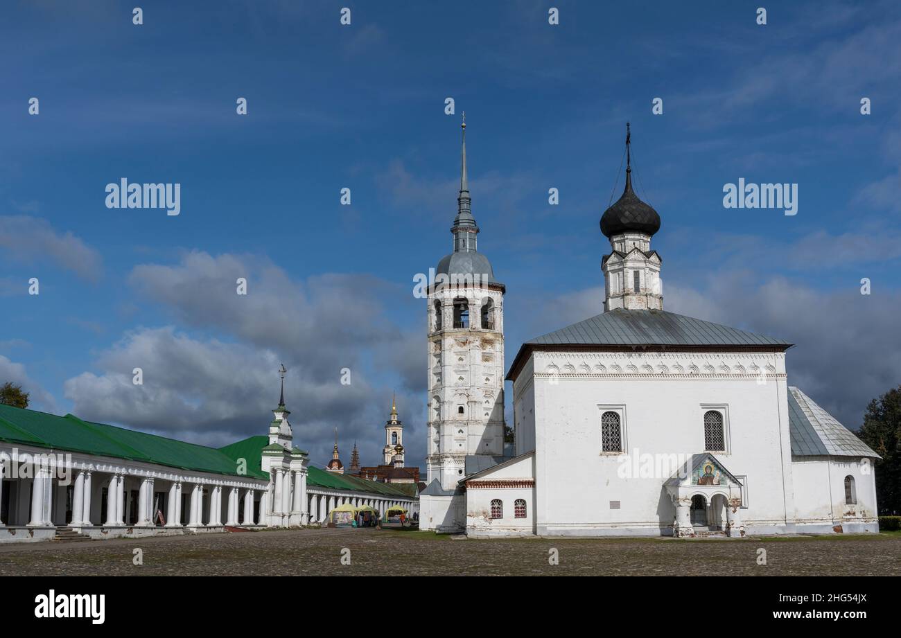Suzdal, Russia - September 24, 2019: White church Voskresenskaya Tserkov, Resurrection Church and Kazan Church on a autumn day with blue sky, republik Stock Photo