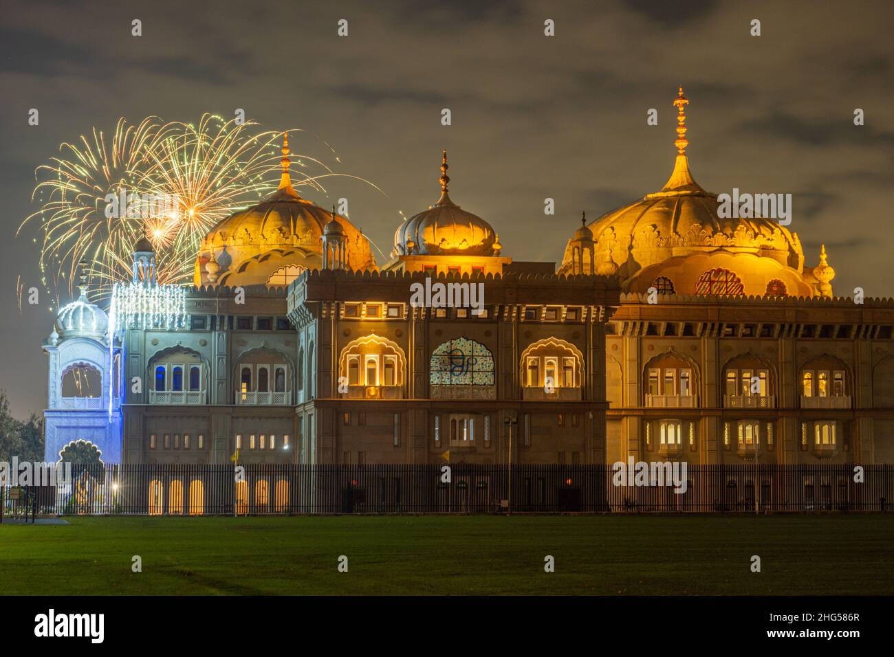 Fireworks behind the Siri Guru Nanak Darbar Gurdwara in Gravesend Kent Stock Photo