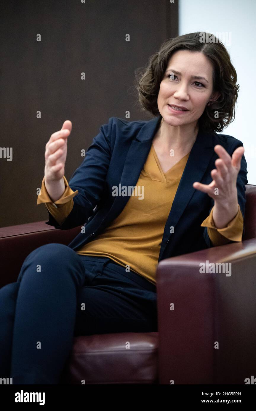 Berlin, Germany. 18th Jan, 2022. Anne Spiegel (Bündnis 90/Die Grünen),  Federal Minister for Family Affairs, Senior Citizens, Women and Youth, sits  in her office at the Federal Ministry for Family Affairs, Senior