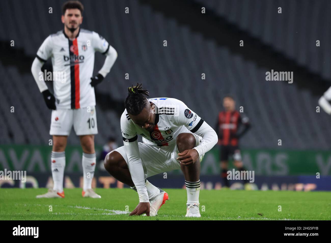 Michy batshuayi besiktas hi-res stock photography and images - Page 2 -  Alamy