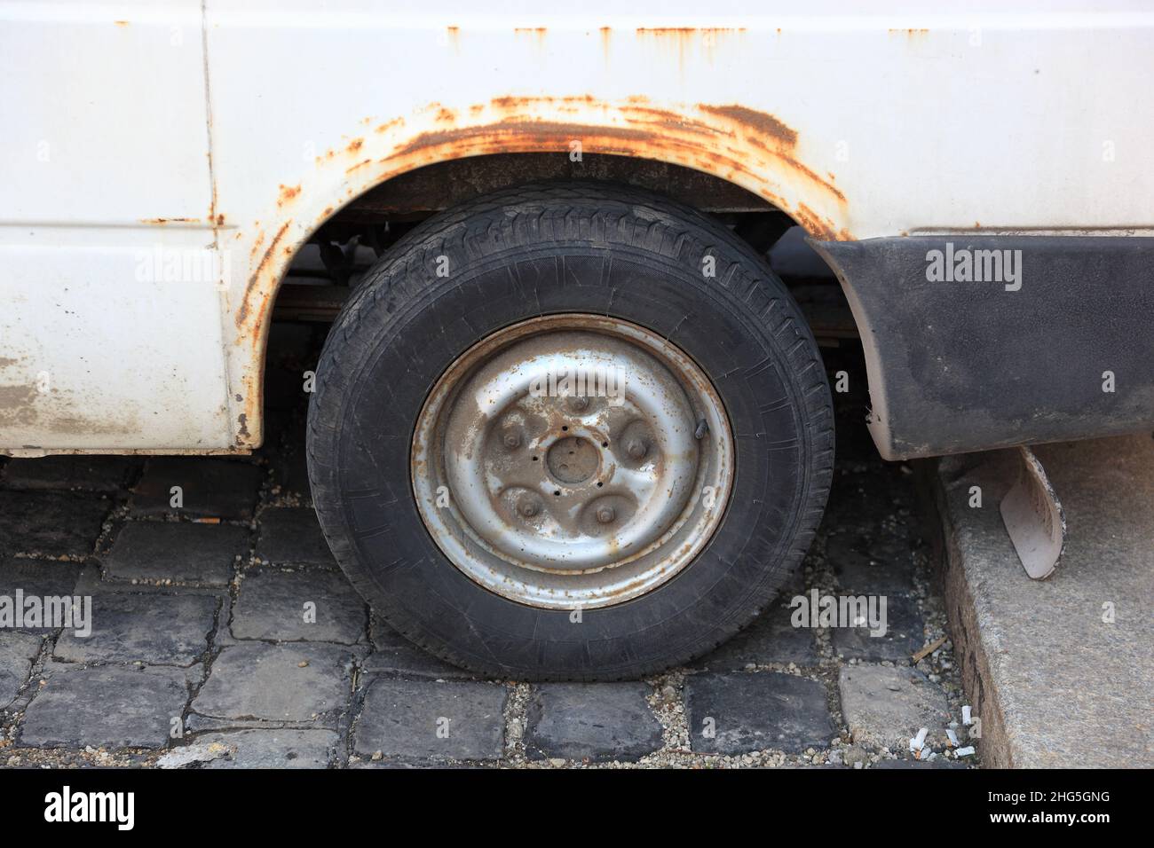 Cars fender to fender hi-res stock photography and images - Alamy