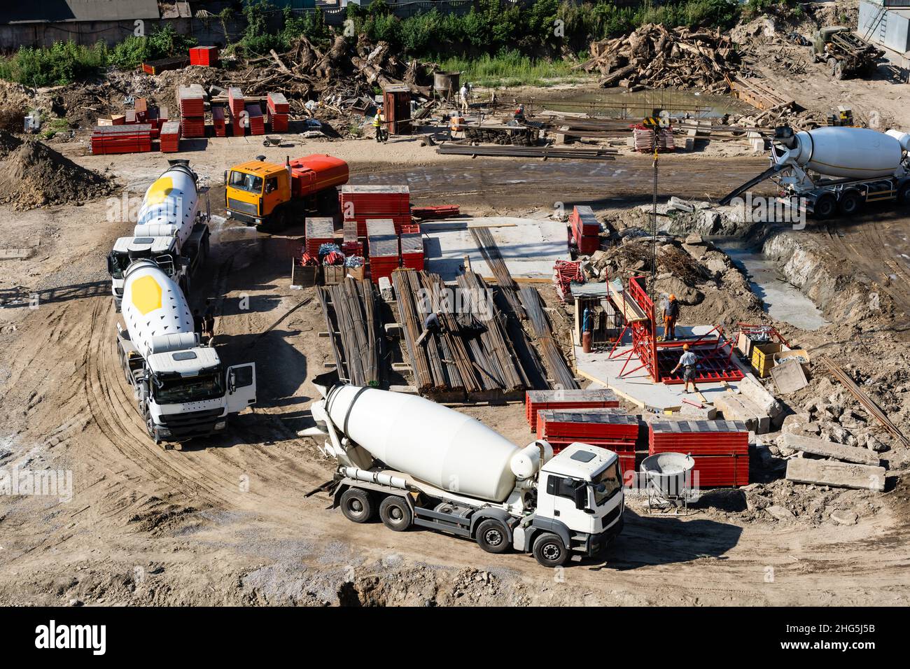 workers make metal reinforcement for the foundation Stock Photo - Alamy