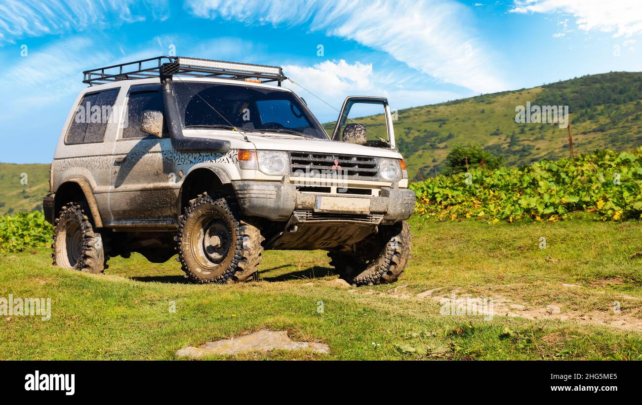 Road Trip Ready:  Why The Pajero 3.0 V6 Is Perfect For Adventure - iuvuvvf