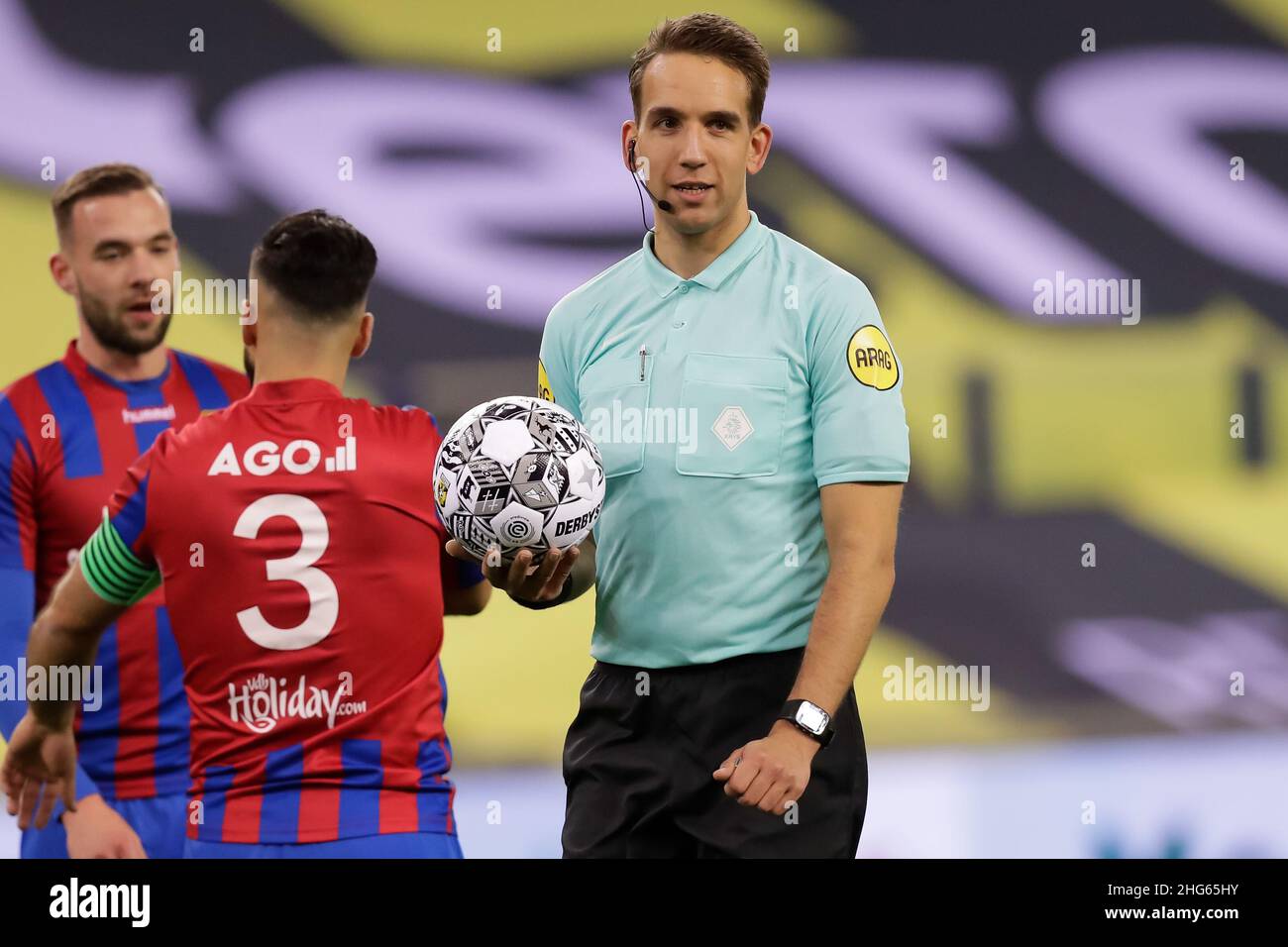 ARNHEM, NETHERLANDS - JANUARY 18: Referee Clay Ruperti during the Dutch ...