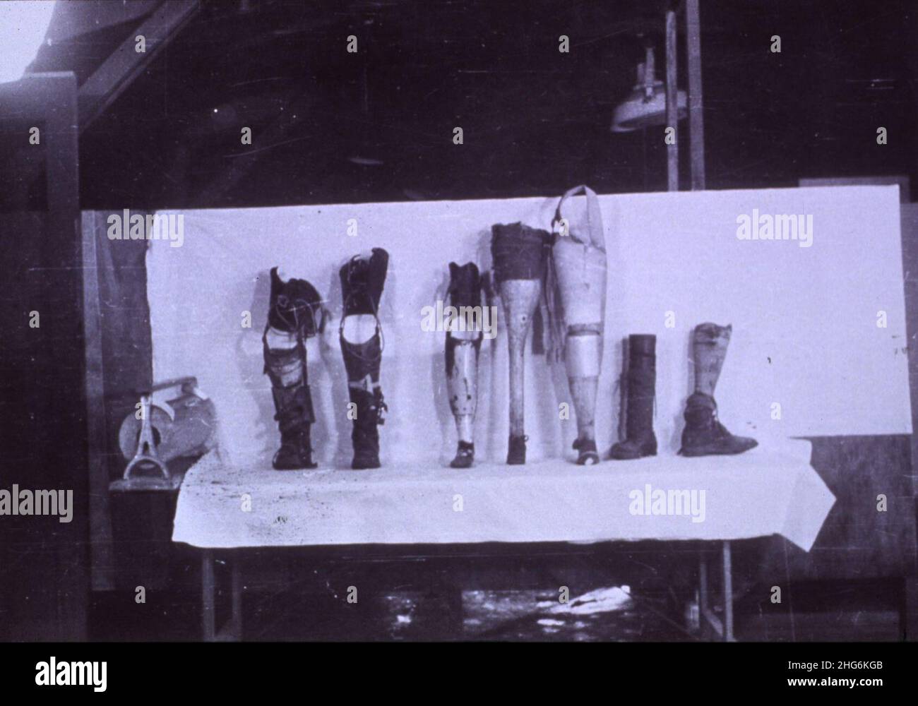 Seven prosthetic legs Stock Photo - Alamy