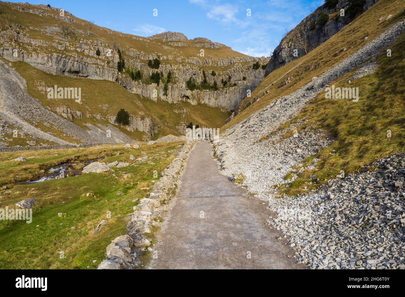 Limestone Ravines Gordale Scar is a limestone ravine 1 mile northeast of Malham, North ...
