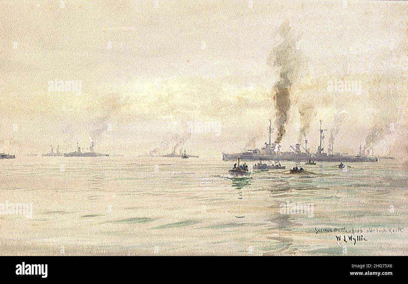 Ships of the surrendered German High Seas Fleet off Inchkeith, in the Forth, November 1918 Stock Photo