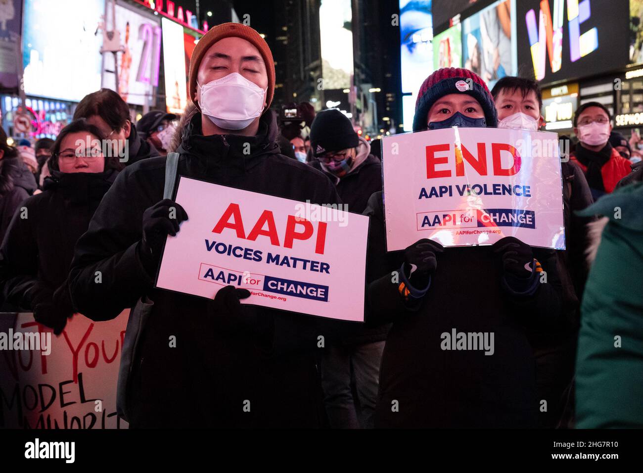 New York, USA. 12th Jan, 2022. New Yorkers attend a candlelight vigil