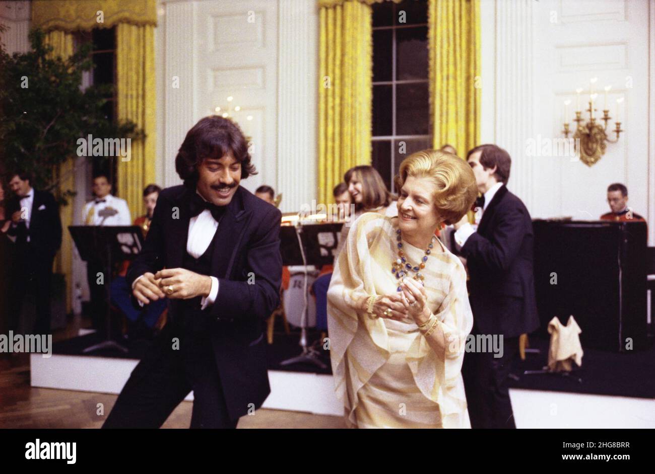 Singer Tony Orlando and First Lady Betty Ford Dancing following a State Dinner Honoring President Kekkonen of Finland Stock Photo