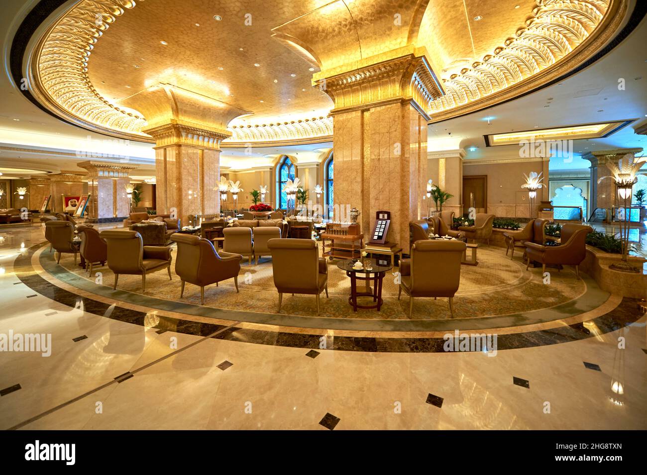 ABU DHABI: Emirates Palace Luxury Hotel Stock Photo