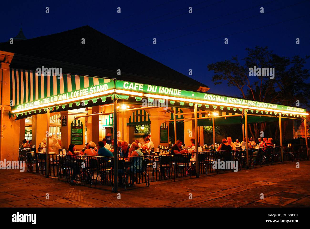 Famous Cafe du Monde, New Orleans Stock Photo