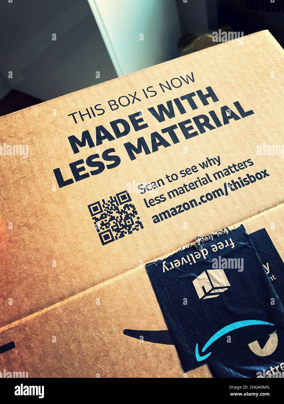 Amazon delivery box features reduced packaging material, USA 2022 Stock