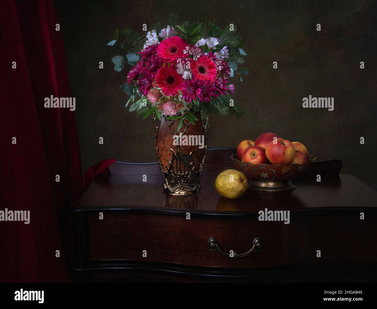 Still life with luxurious bouquet of flowers and fruits Stock Photo - Alamy