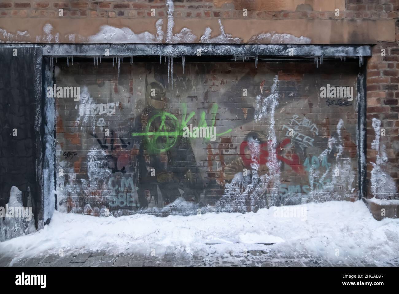 Glasgow, Scotland, UK. 19th January, 2022. The figure of Batman on a wall on the film set of the new Batgirl movie in the city centre. Credit: Skully/Alamy Live News Stock Photo