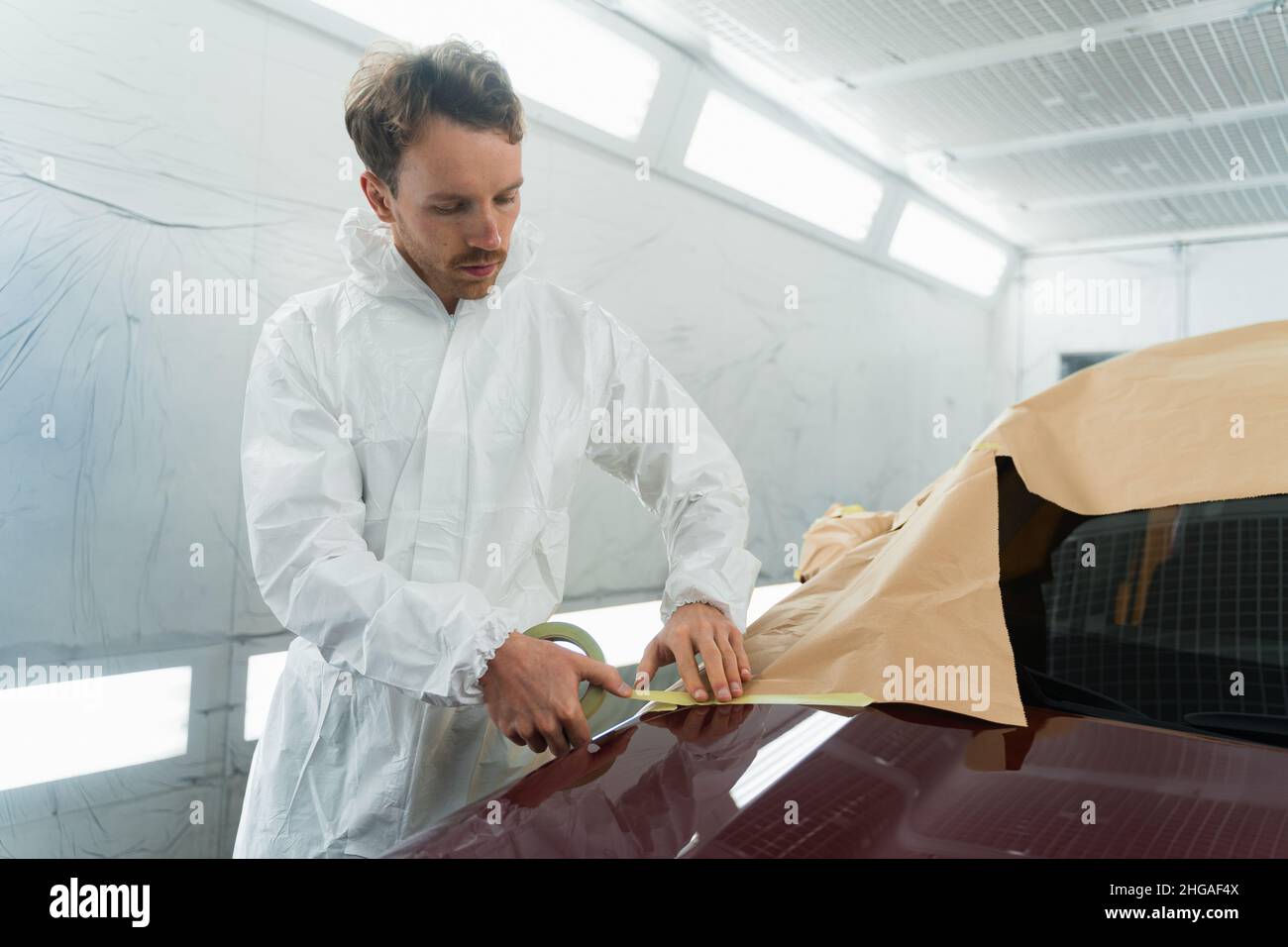 Working in garage hires stock photography and images Alamy
