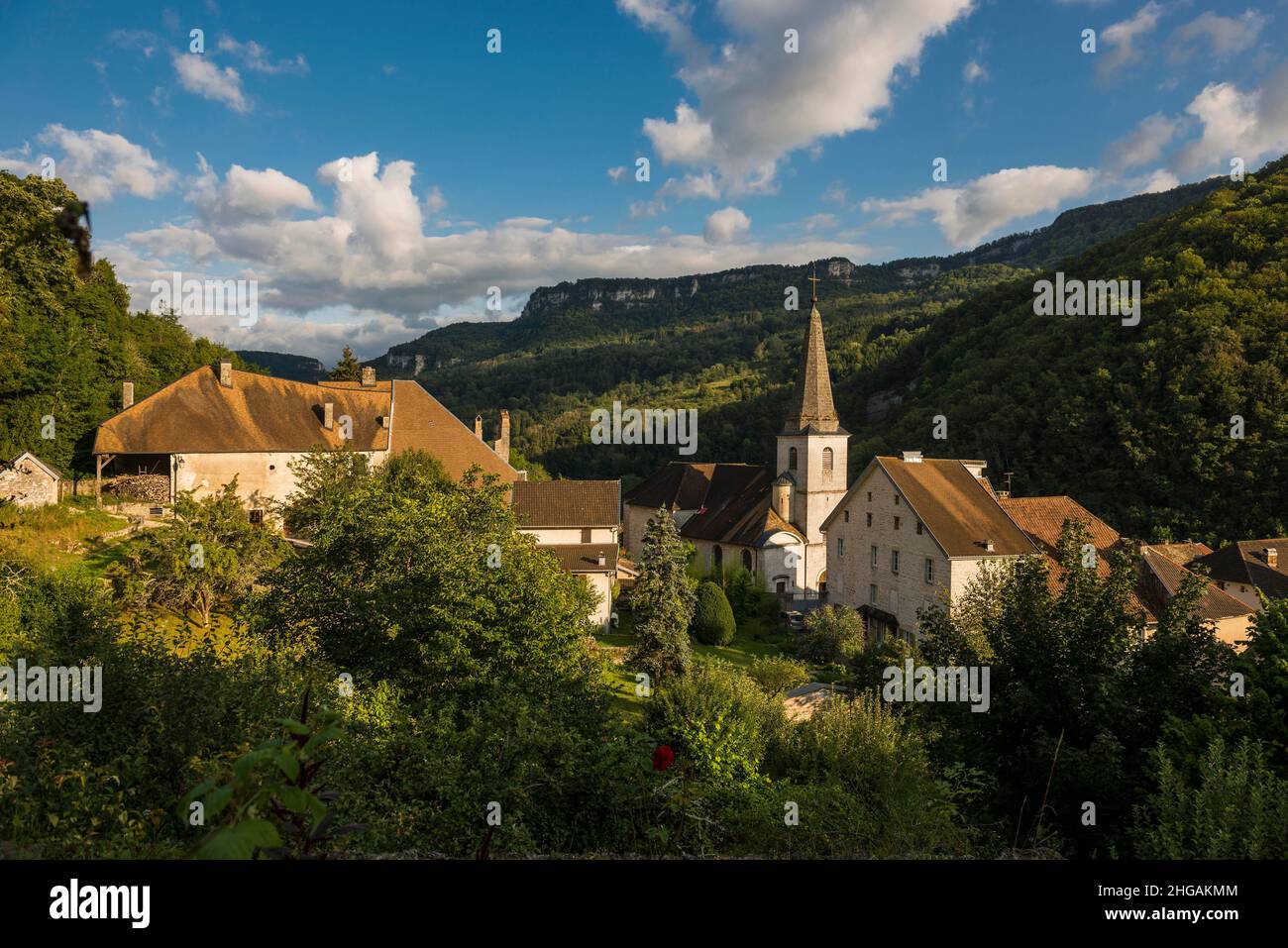 Lods, on the Loue, Departement Doubs, Bourgogne-Franche-Comte, Jura, France Stock Photo