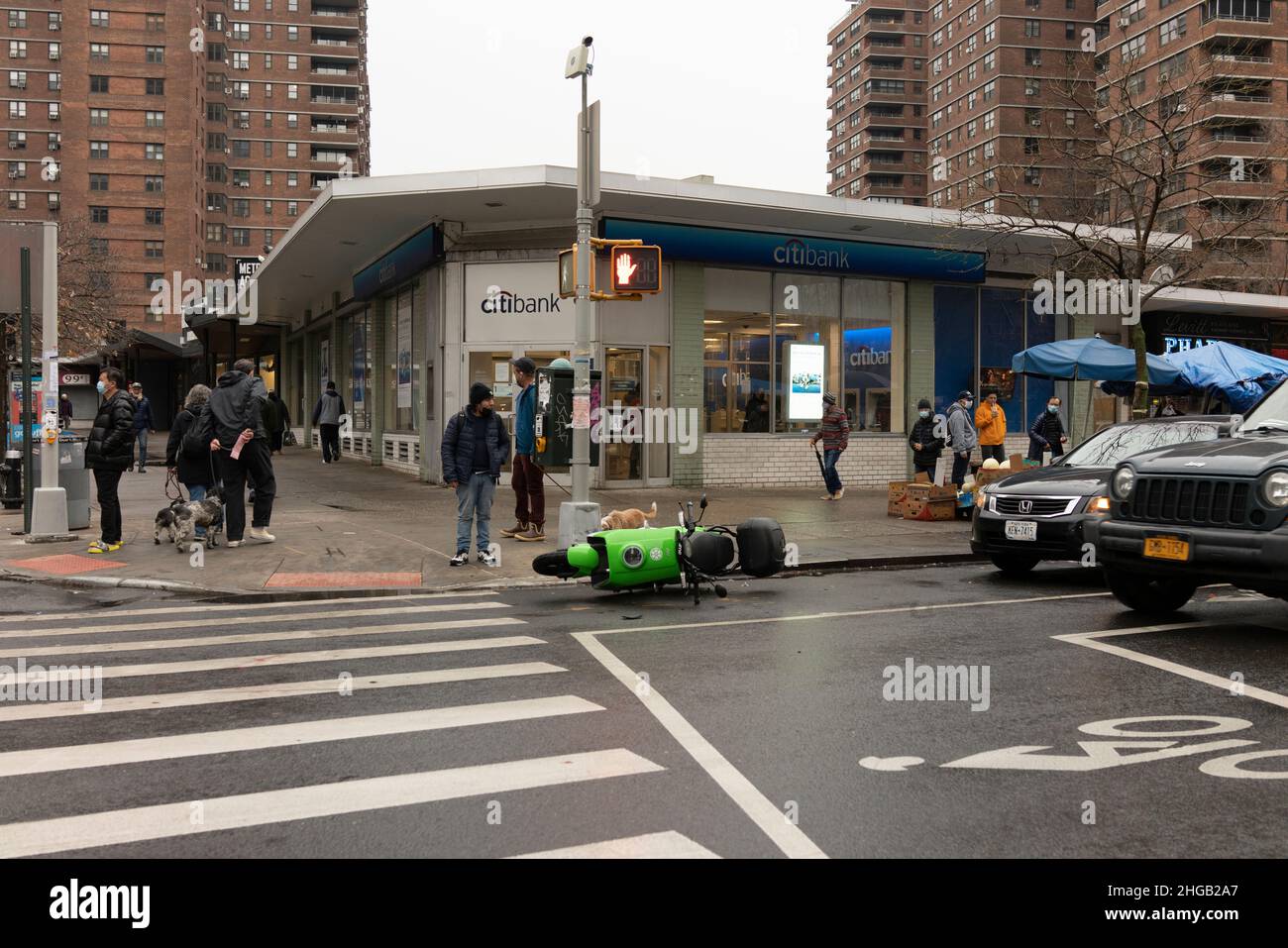 revel lime scooters nyc Stock Photo Alamy