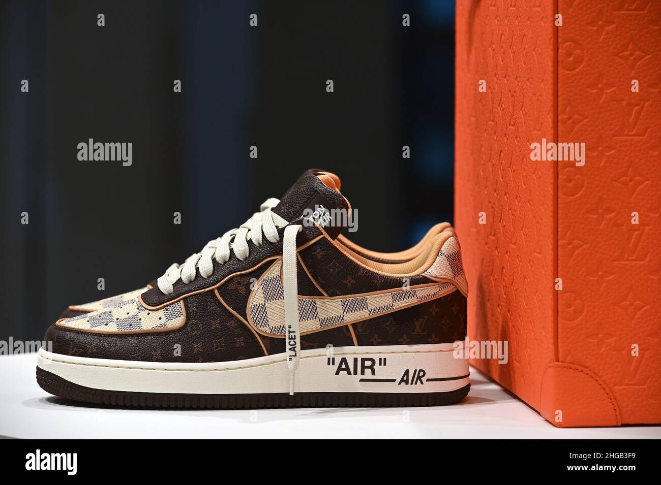 New York, USA. 19th Jan, 2022. Preview of a pair of Louis Vuitton and Nike “Air  Force 1” by Virgil Abloh sneakers on display at Sotheby's Fine Arts company  in New York