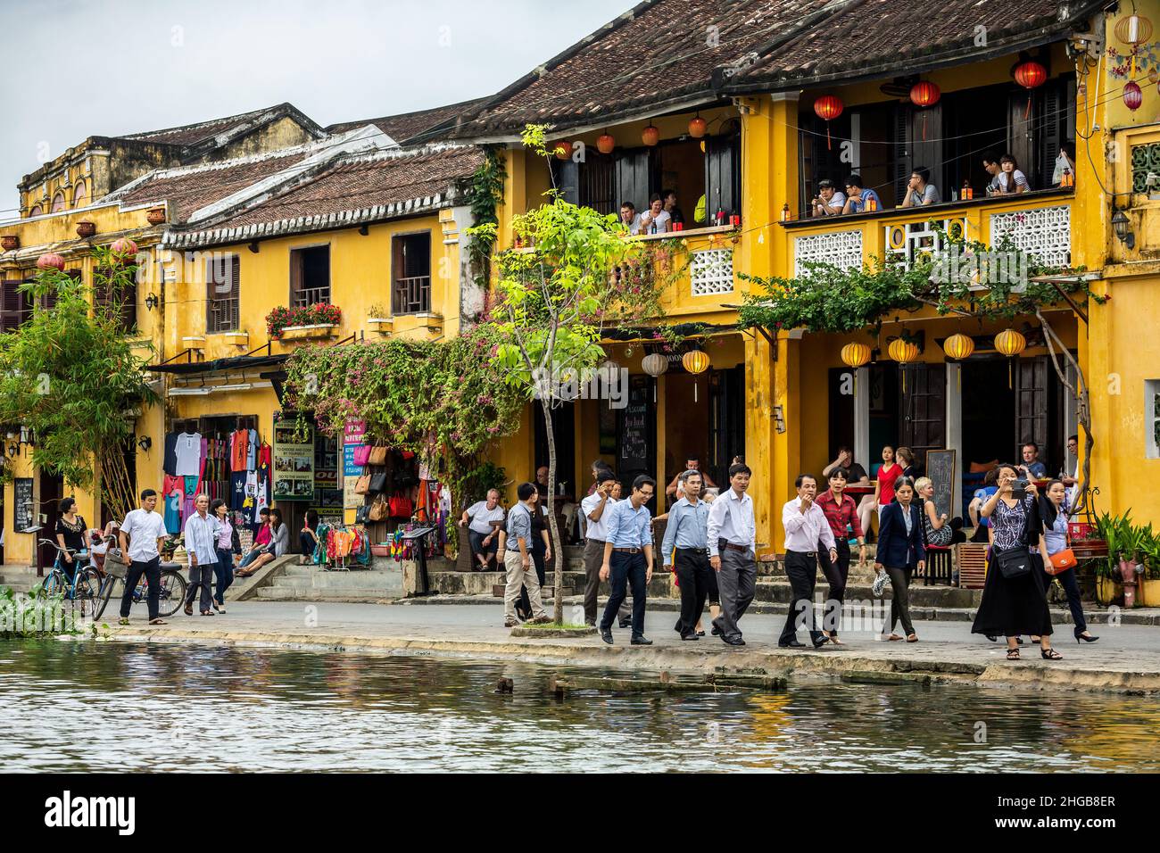 Street scene and Thu Bon River, Hoi An, Vietnam Stock Photo