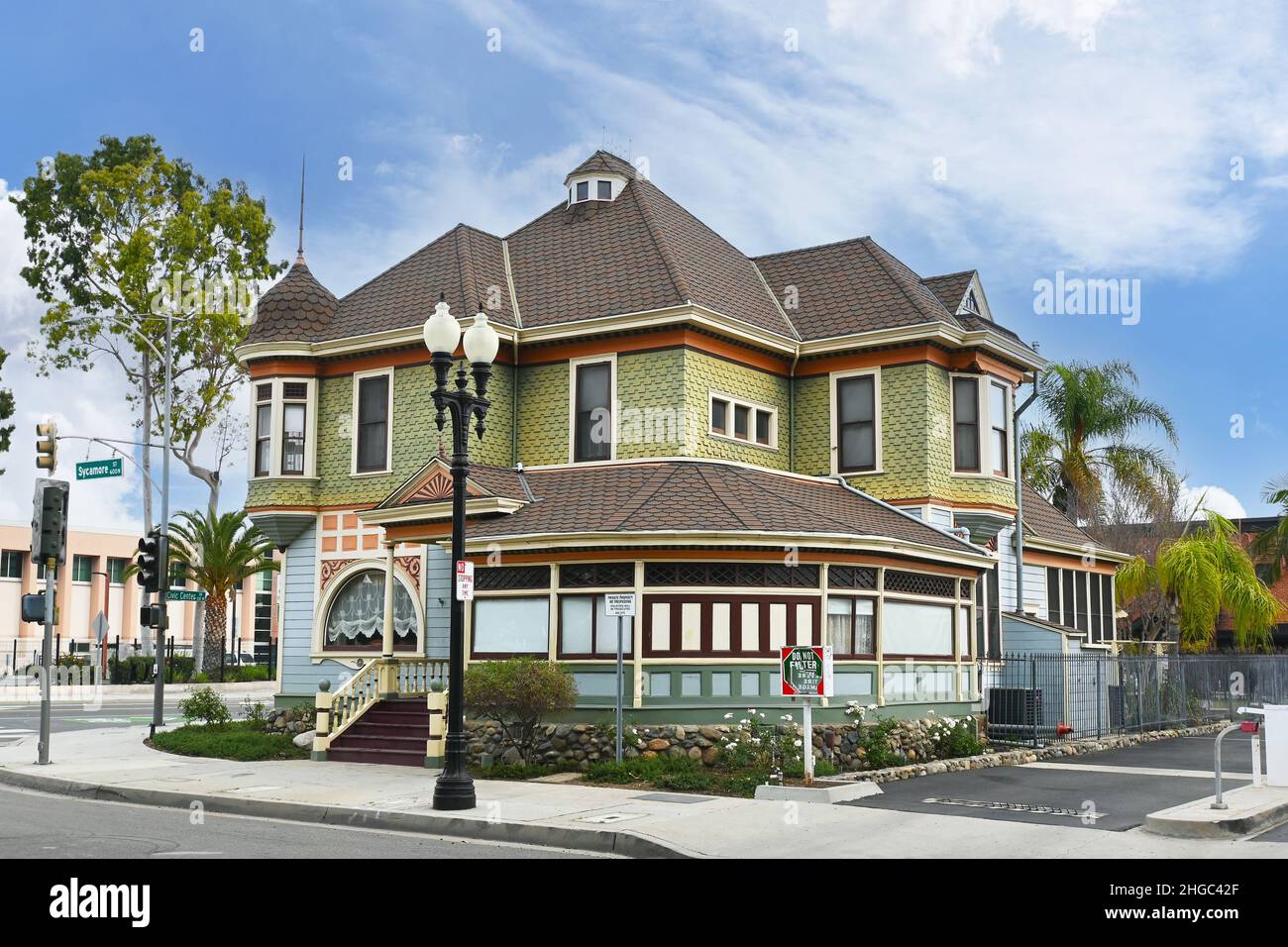 SANTA ANA, CALIFORNIA - 19 JAN 2022: The Dr. Willella Howe-Waffle House and Medical Museum. Stock Photo