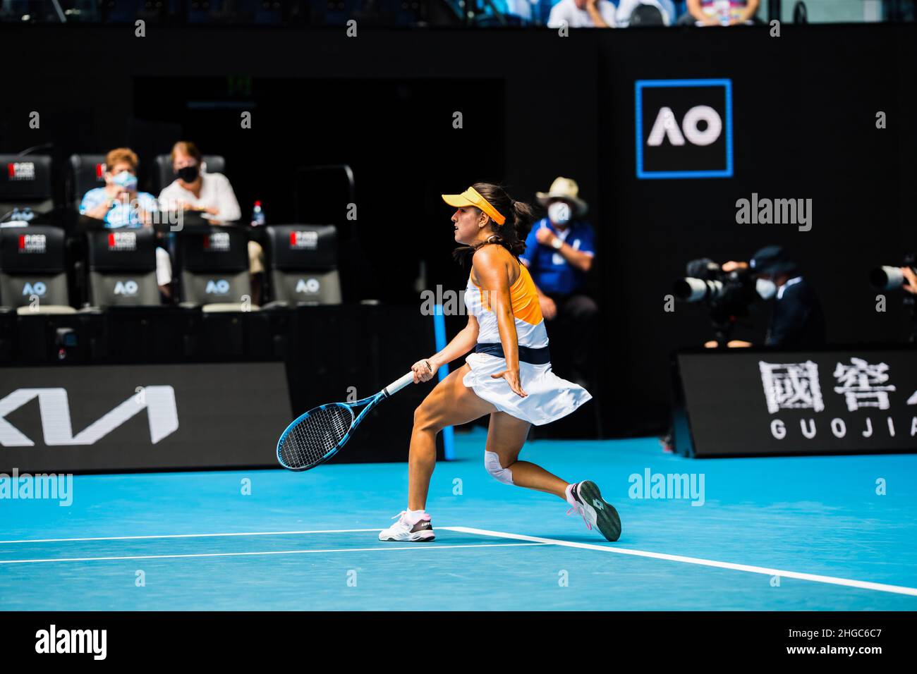 Osaka’s Quest for Form on Clay