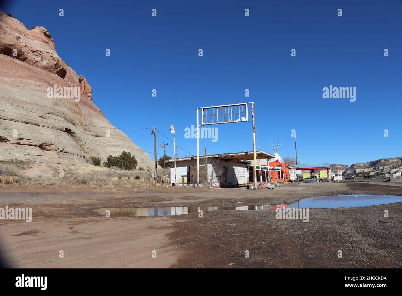 Desert structures hi-res stock photography and images - Alamy
