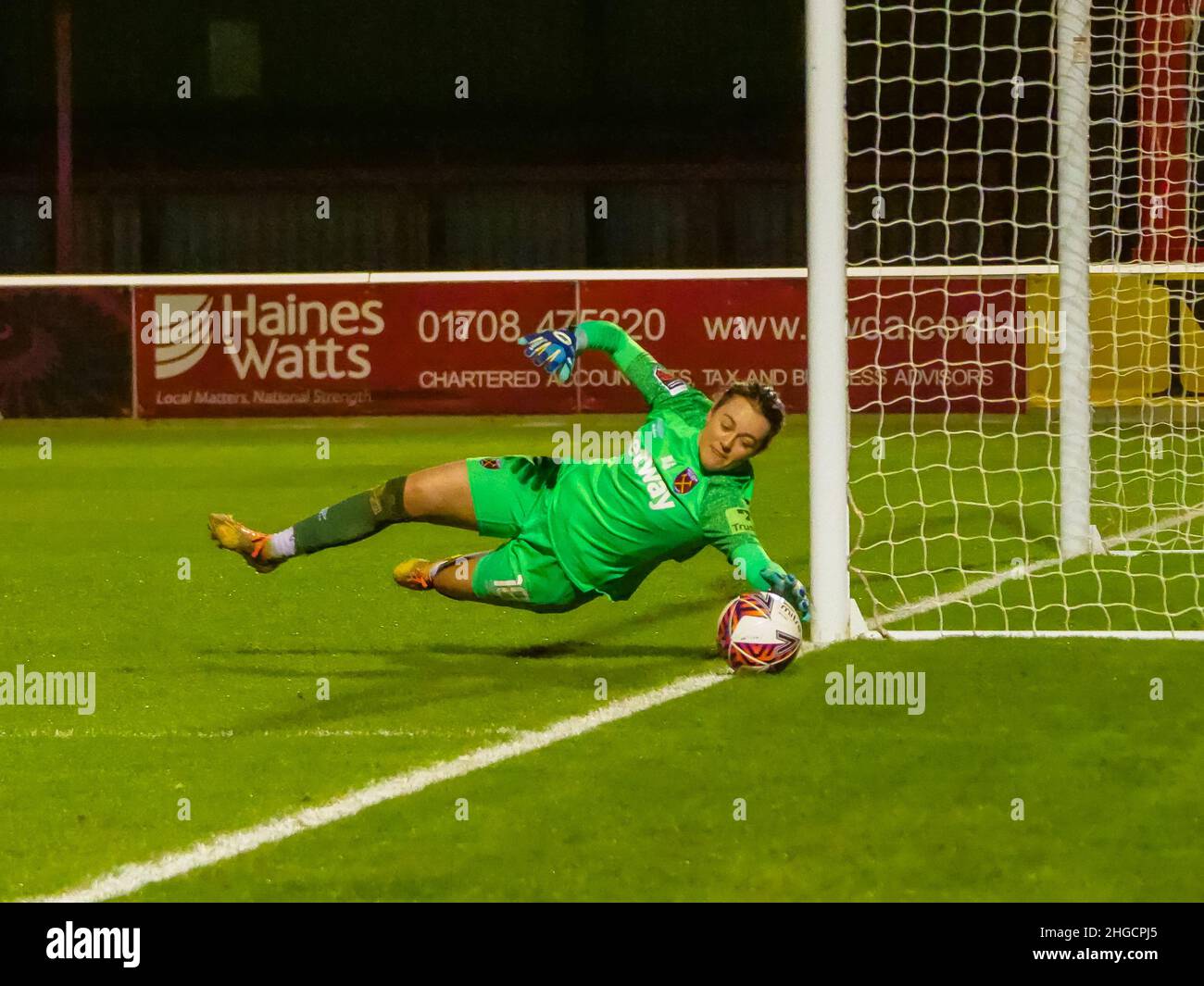 London, UK. 19th Jan, 2022. The Chigwell Construction Stadium, Dagenham, London, 16th January 2022 Anna Leat (18 - Goalkeeper - West Ham Women) tries to keep the ball from going for a Chelsea corner in the match between West Ham United Women and Chelsea Women in the FA Women's Continental League Cup at The Chigwell Construction Stadium, Dagenham, London on 19th January 2022 Claire Jeffrey/SPP Credit: SPP Sport Press Photo. /Alamy Live News Stock Photo
