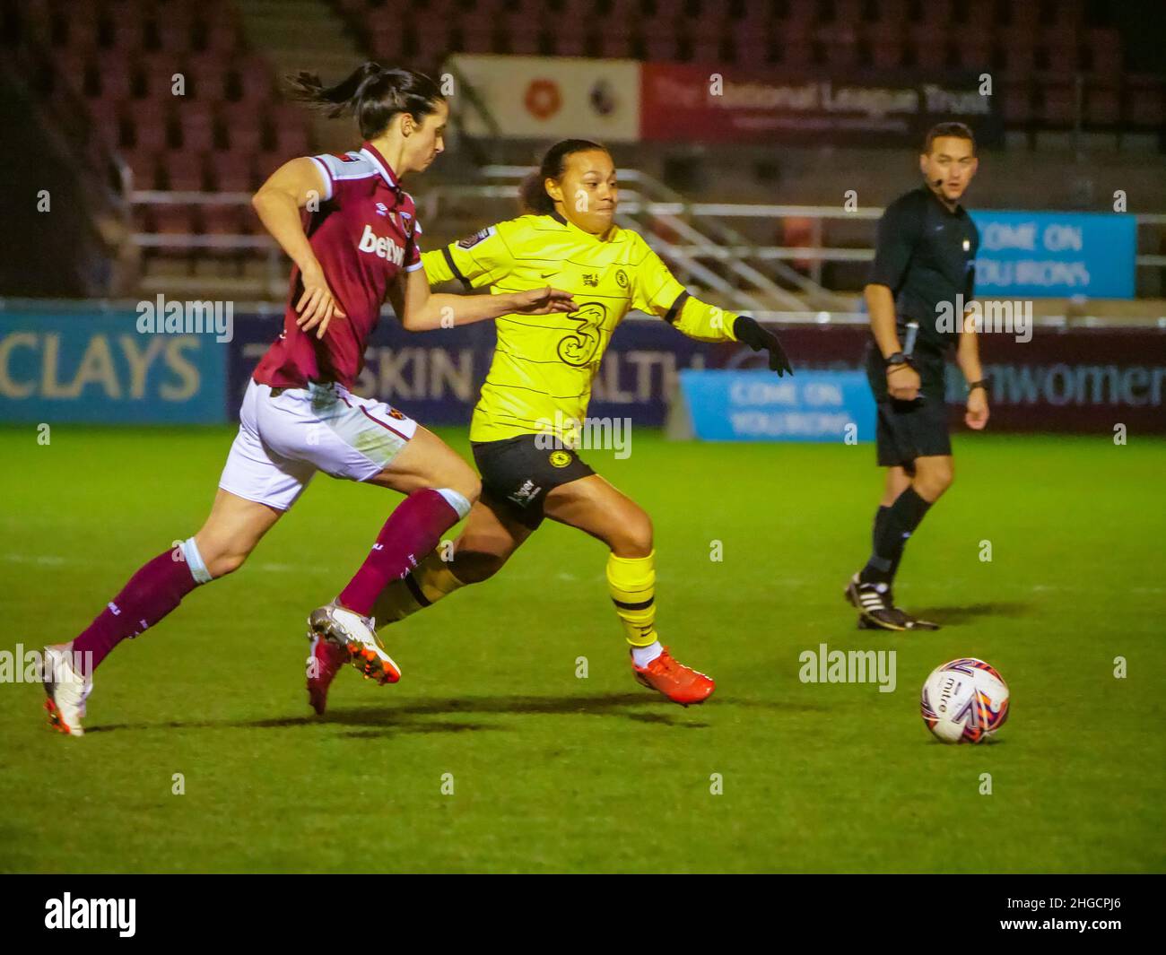 London, UK. 19th Jan, 2022. The Chigwell Construction Stadium, Dagenham, London, 16th January 2022 Drew Spence (24 - Chelsea Women) charges forward in the match between West Ham United Women and Chelsea Women in the FA Women's Continental League Cup at The Chigwell Construction Stadium, Dagenham, London on 19th January 2022 Claire Jeffrey/SPP Credit: SPP Sport Press Photo. /Alamy Live News Stock Photo