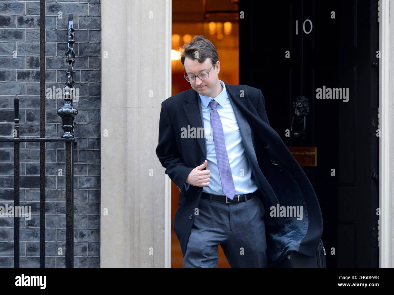 London, UK. 20th Jan, 2022. Simon Clarke MP, Chief Secretary to the Treasury - leaves 10 Downing Street on the day No 10 and Tory whips are accused of 'blackmailing' rebel MPs. Credit: Phil Robinson/Alamy Live News Stock Photo