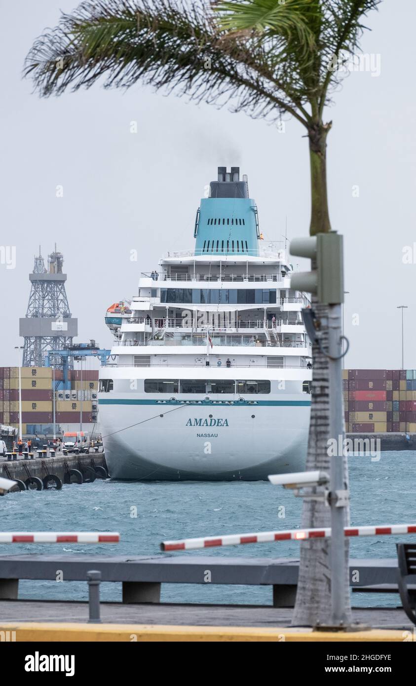 Las Palmas, Gran Canaria, Canary Islands, Spain. 20th January, 2022. Cruise  ship MS Amadea makes an unscheduled stop in Las Palmas on Gran Canaria as  an outbreak of Covid on board forces