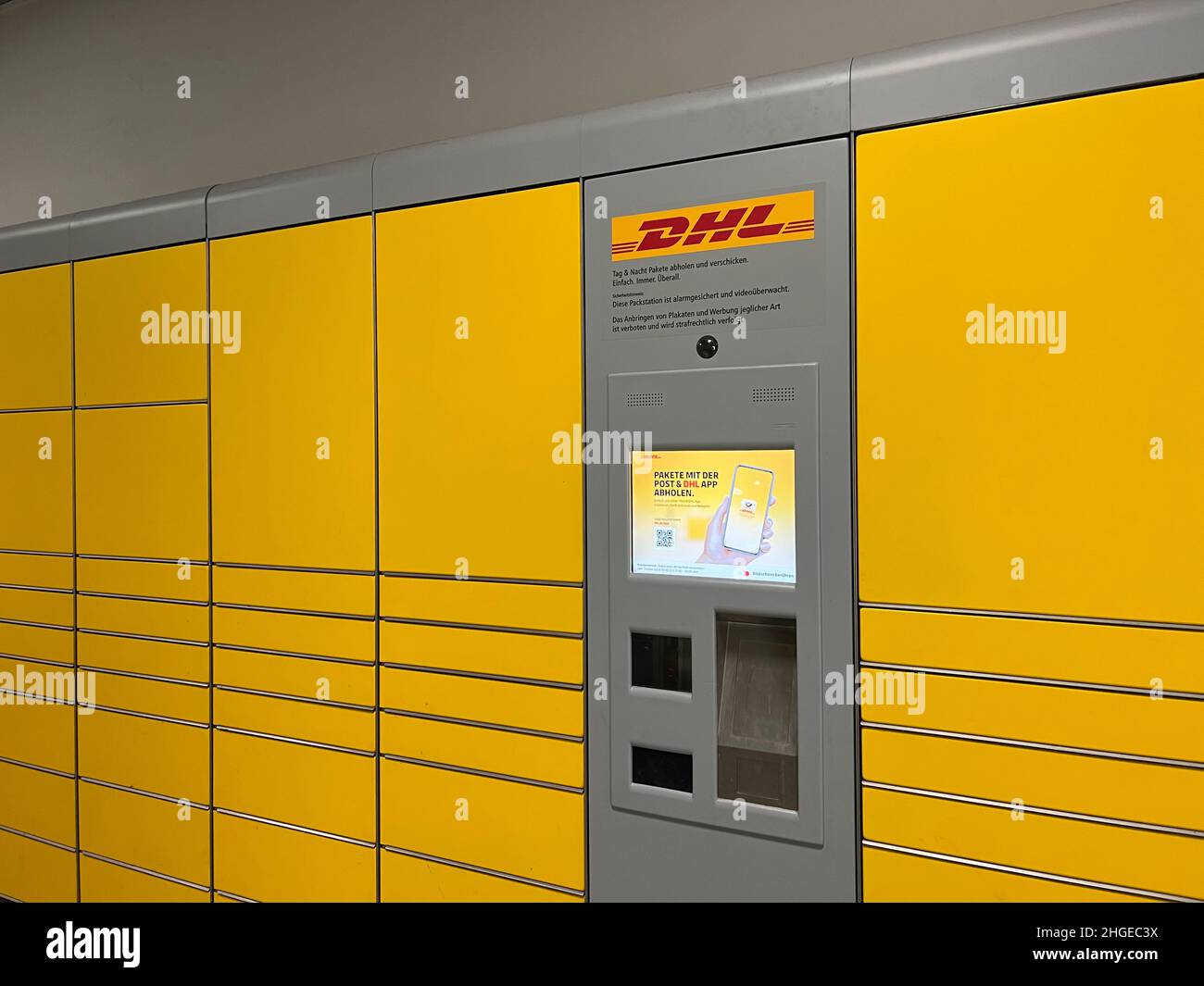 DHL Packstation - SAARBRUECKEN, GERMANY - JANUARY 20, 2022 Stock Photo -  Alamy