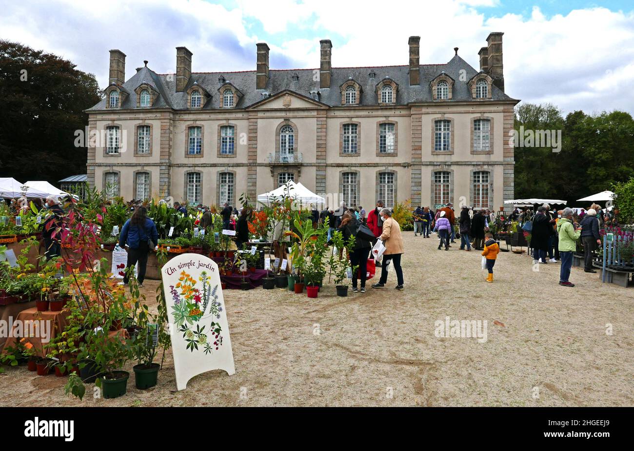 Chateau de Pommorio, garden festival, Treveneuc, Cotes-d Armor, Bretagne,  France, Europe Stock Photo - Alamy