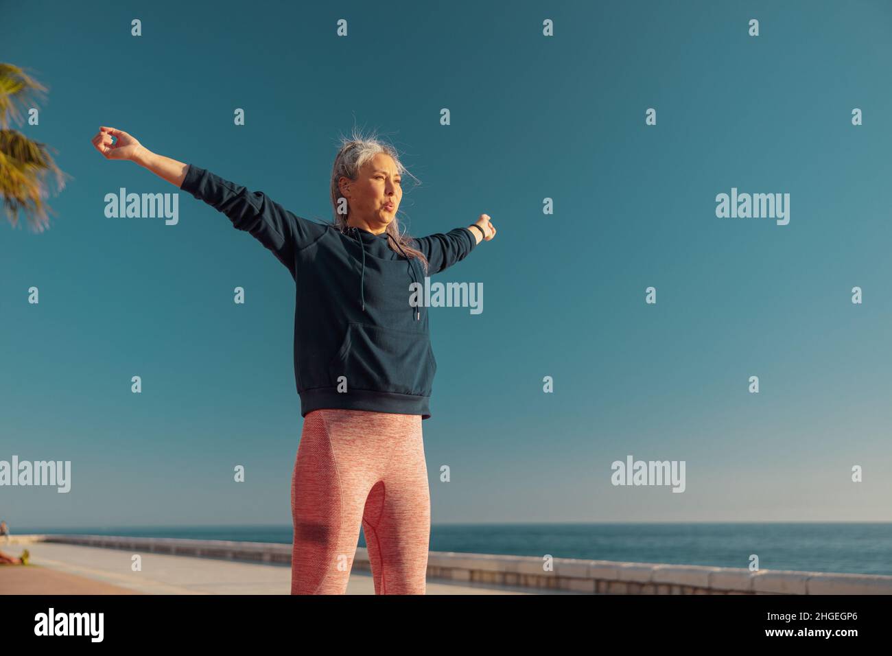 Slender lady hi-res stock photography and images - Alamy