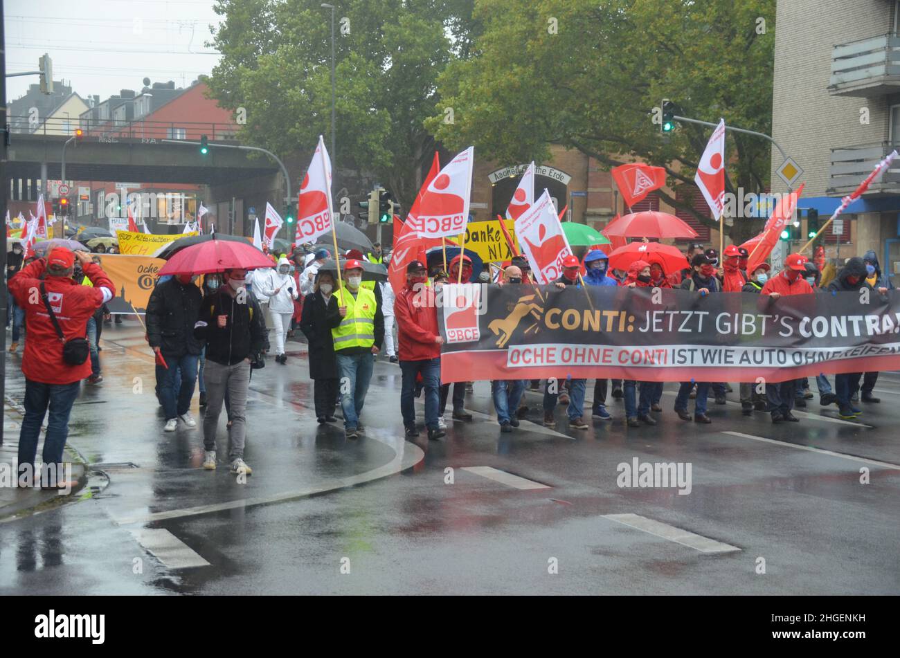 Aachen: 24.09.2020 —  Tausende, die gegen die geplante Schließung des Continental-Reifenwerks demonstrieren Stock Photo