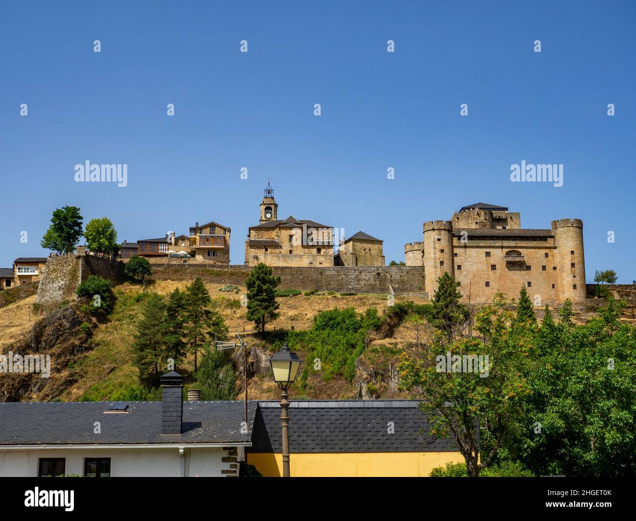 Fifteenth-century medieval castle of the Counts of Benavente in the village of Puebla de Sanabria in the Spanish province of Zamora Stock Photo