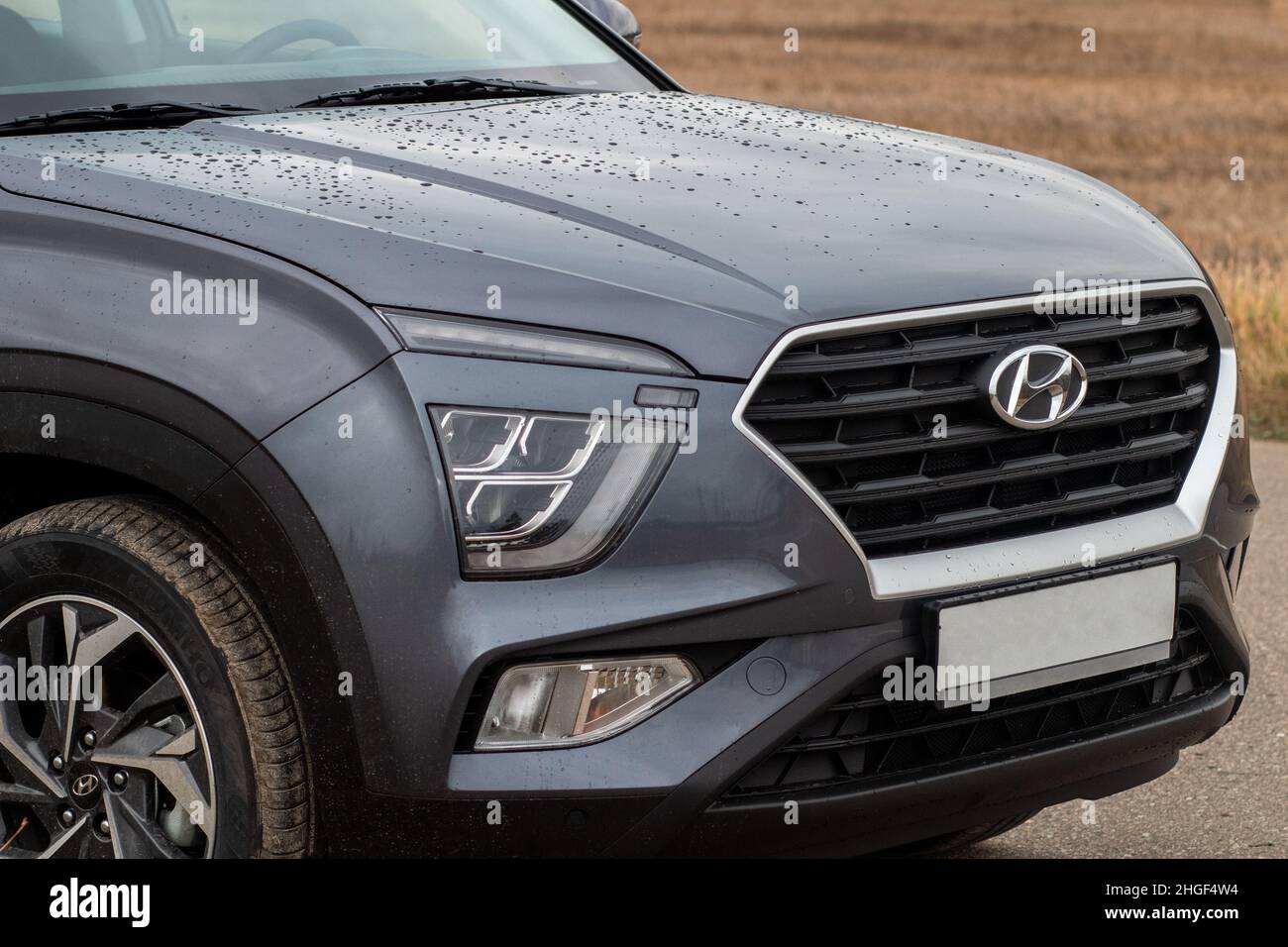 Hyundai car front view hi-res stock photography and images - Page 2 - Alamy