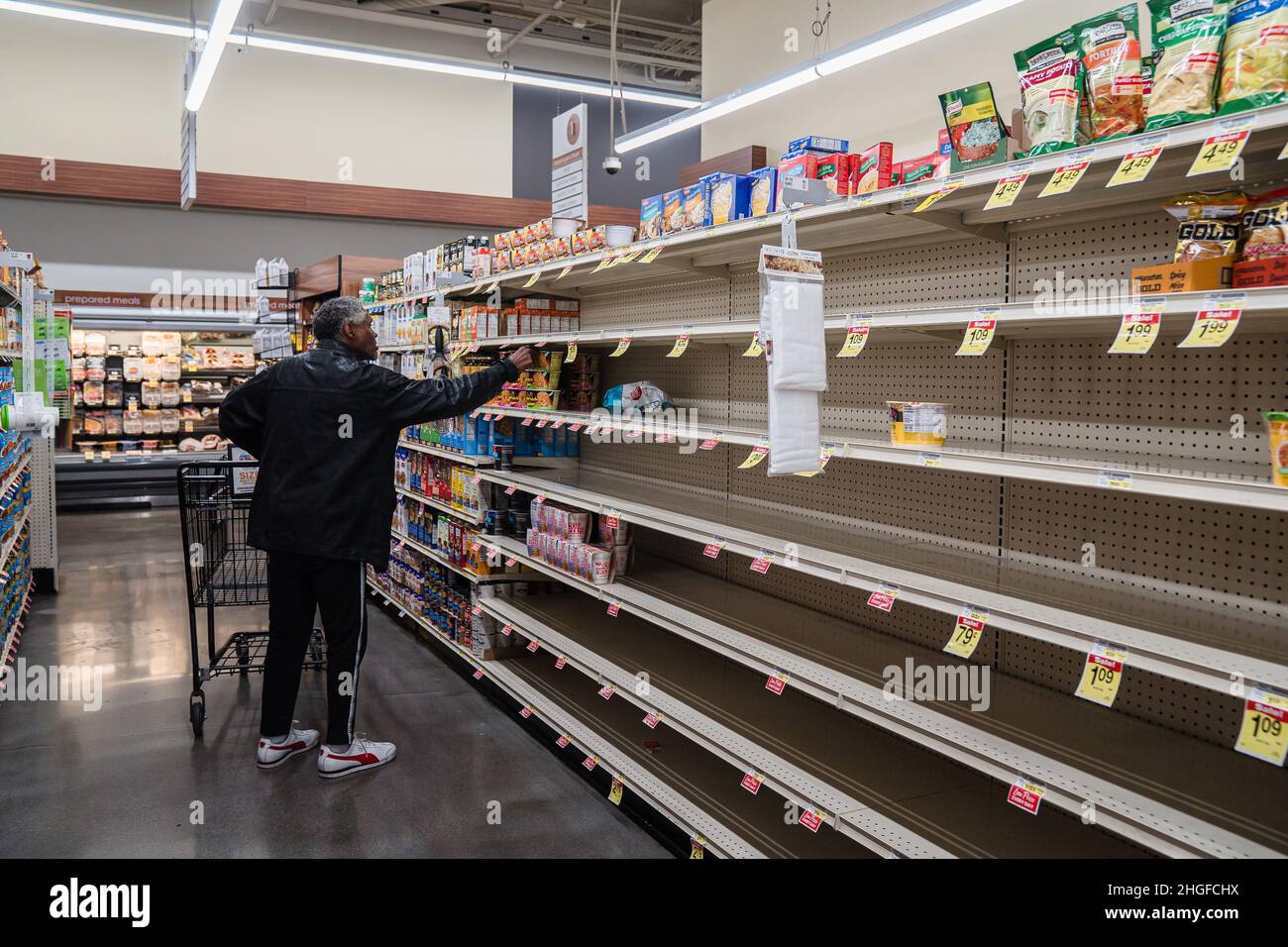 San Diego, United States. 19th Jan, 2022. Empty shelves at Albertsons