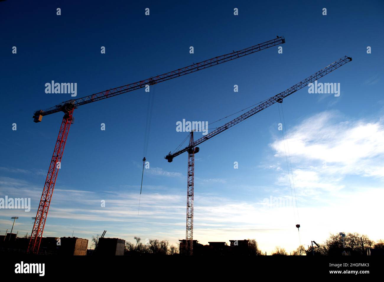Hammerhead tower crane hi-res stock photography and images