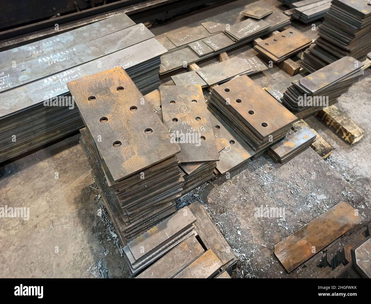 Metal cutting. Warehousing of finished parts with marking. Industry