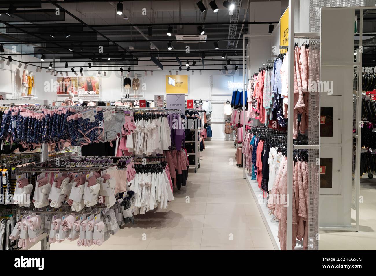 Girl clothes stores outlet