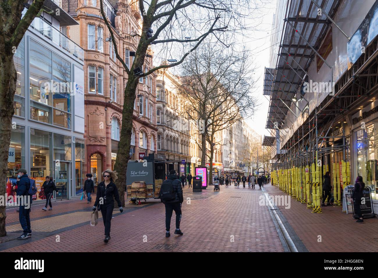 Shops and shoppers in New Street, Birmingham city centre Stock Photo